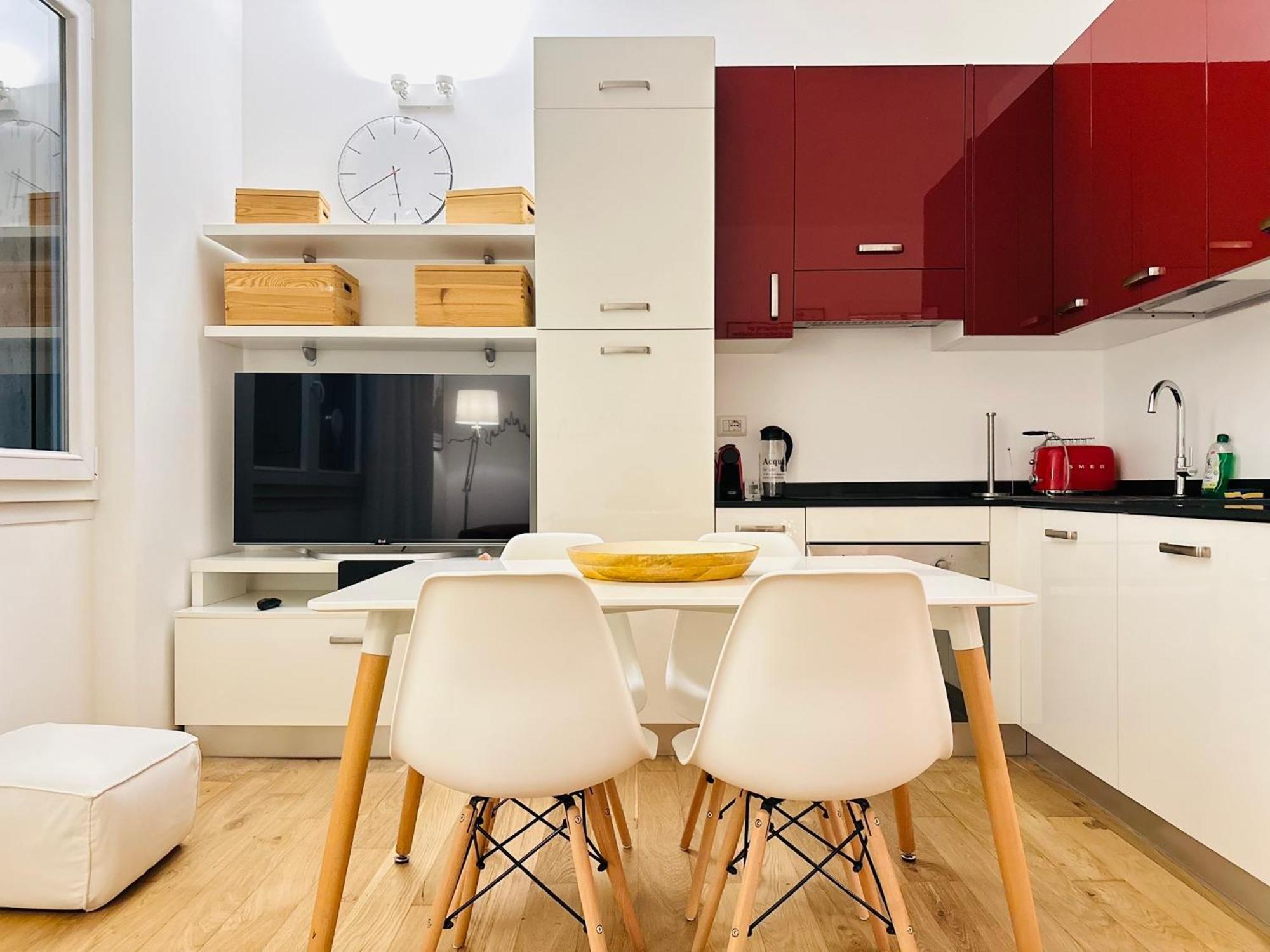 Xenia - Cozy Two-room In Station Appartamento Milano