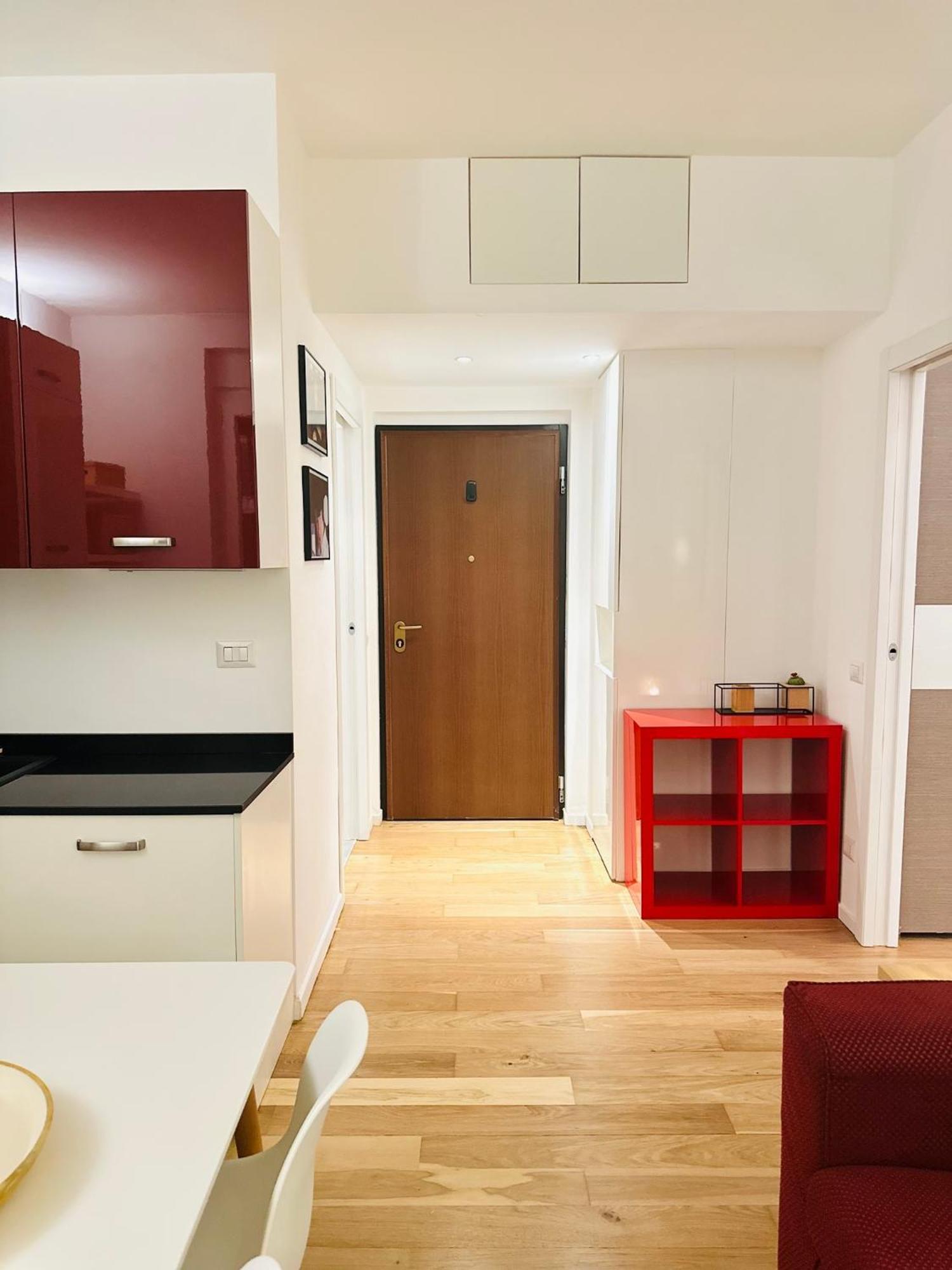 Xenia - Cozy Two-room In Station Appartamento Milano