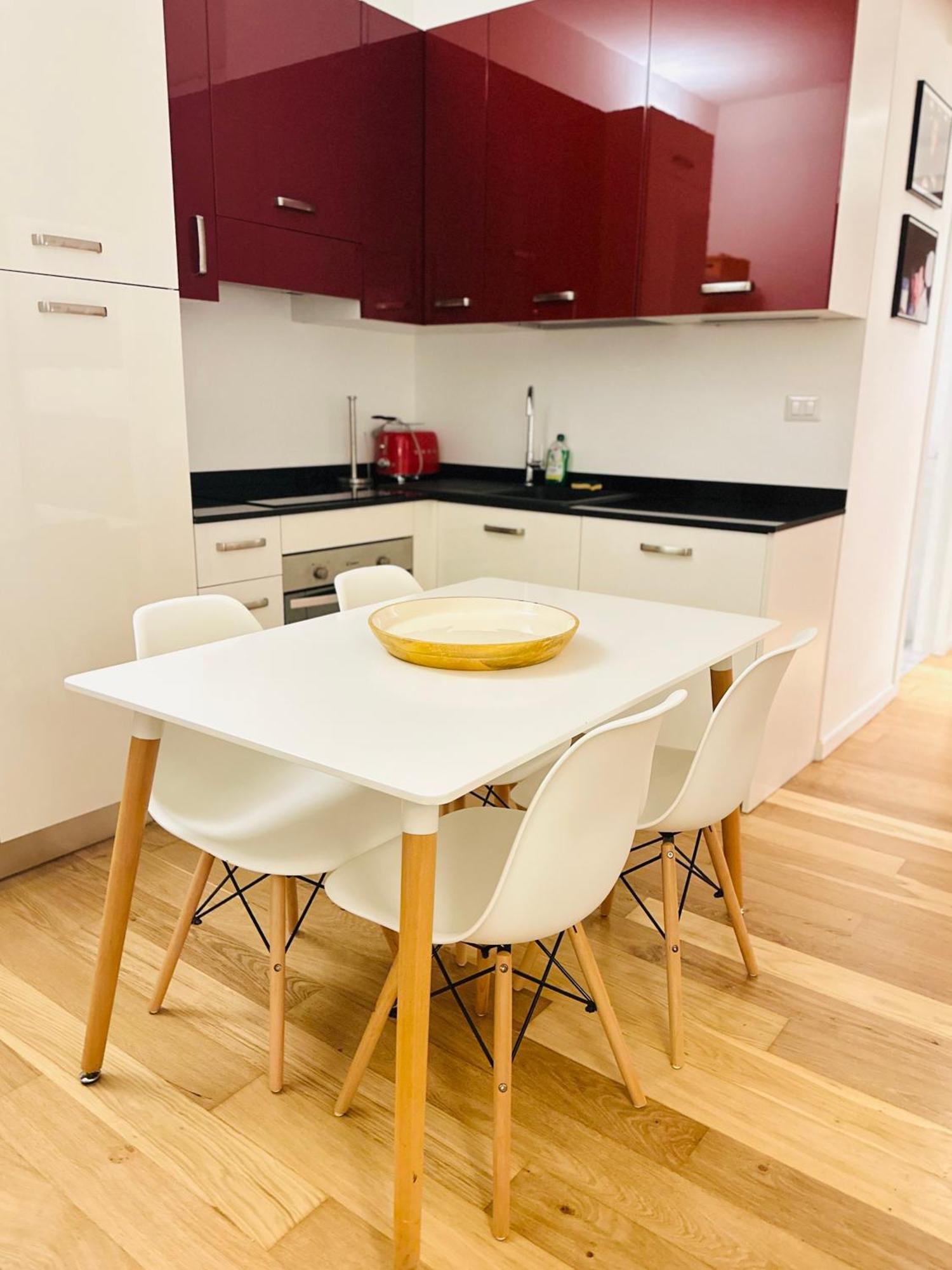 Xenia - Cozy Two-room In Station Appartamento Milano